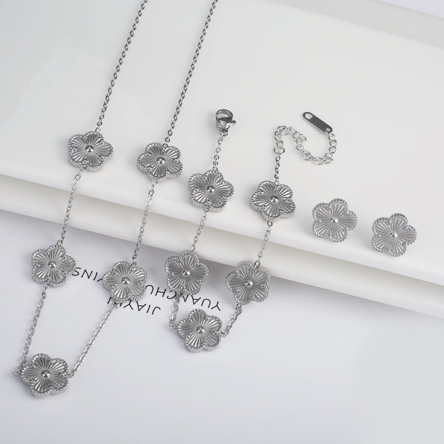 New Trend Five Leaf Flower Stainless Steel Jewelry Set Bracelet Necklace Earrings Classic for Woman Party Luxury Jewelry Clover