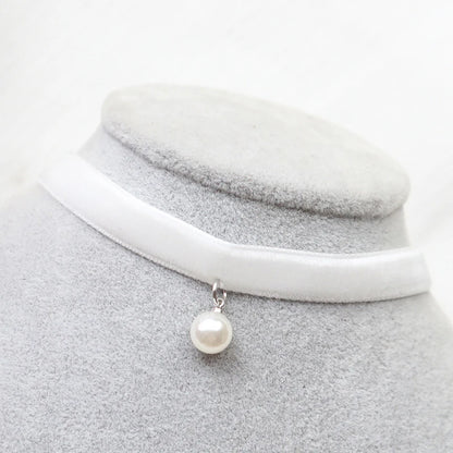 Choker Necklace For Women Elegant White Lace Velvet Stretch Strip Flower Star Pendant Short Clavicle Necklace Aesthetic Jewelry