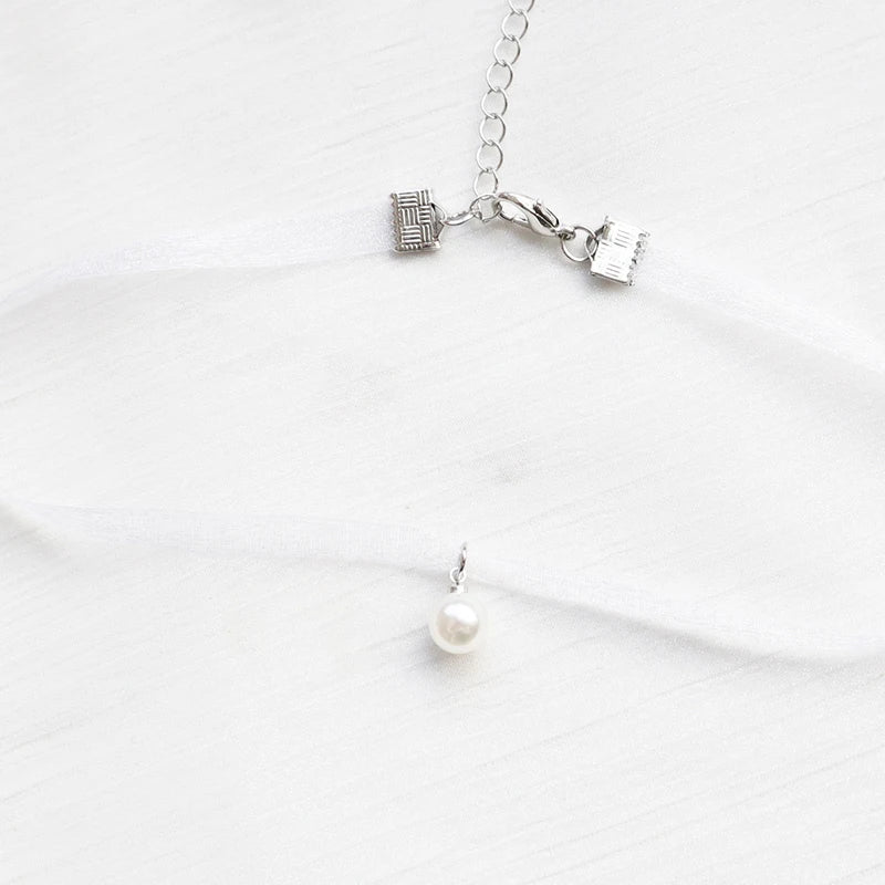 Choker Necklace For Women Elegant White Lace Velvet Stretch Strip Flower Star Pendant Short Clavicle Necklace Aesthetic Jewelry