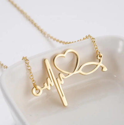 Stainless Steel Heart Pendant Choker Necklace For Women Birthday Gifts Clavicle Chain Aesthetic Jewelry Wholesale Charms